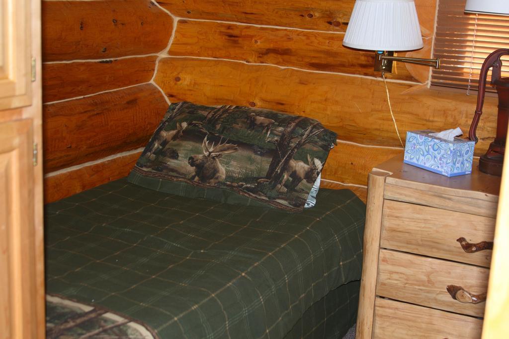 Wise Old Hunter Lodge Anchor Point Стая снимка